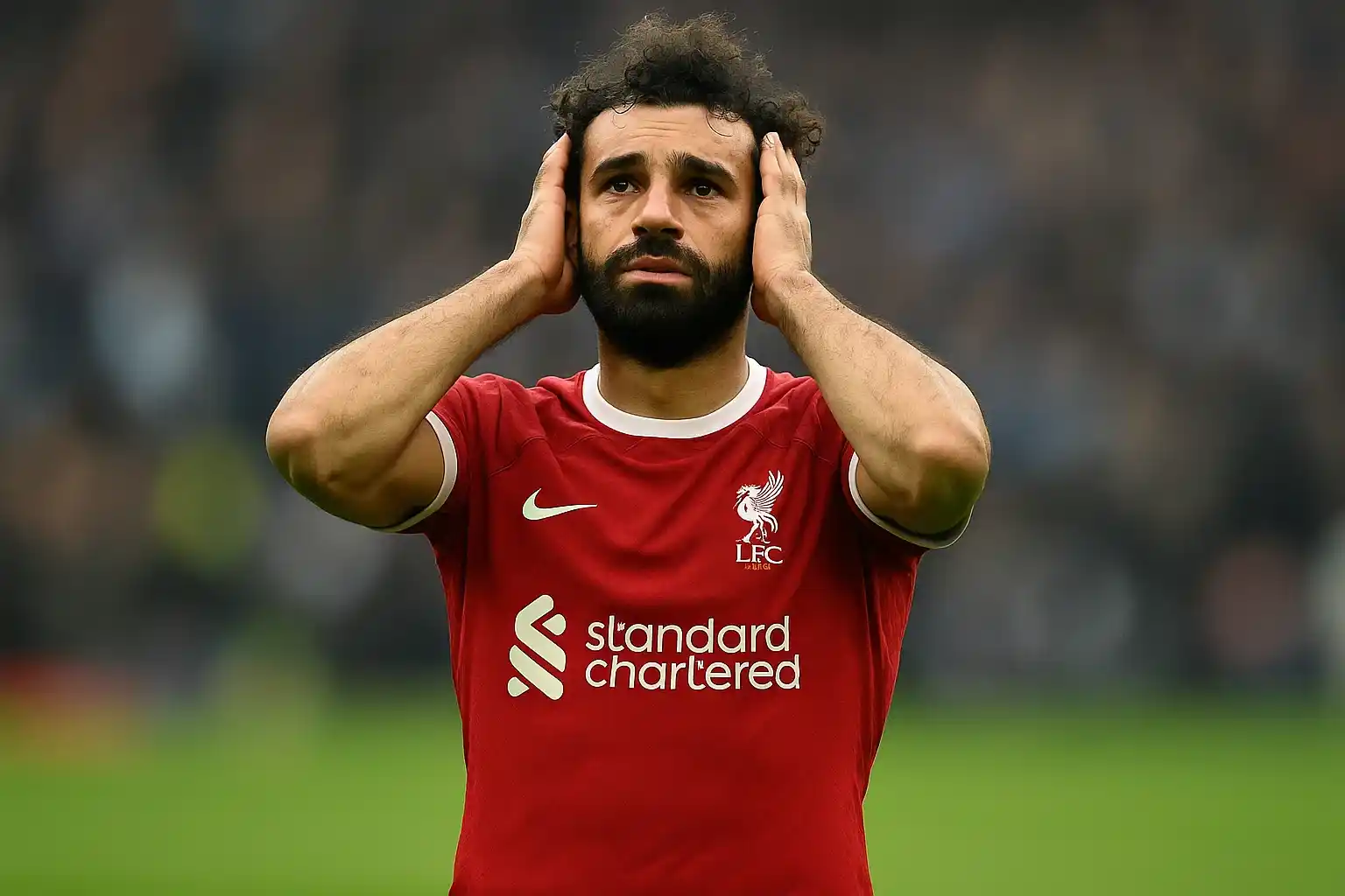 Mohamed Salah thất thần sau một pha bỏ lỡ cơ hội